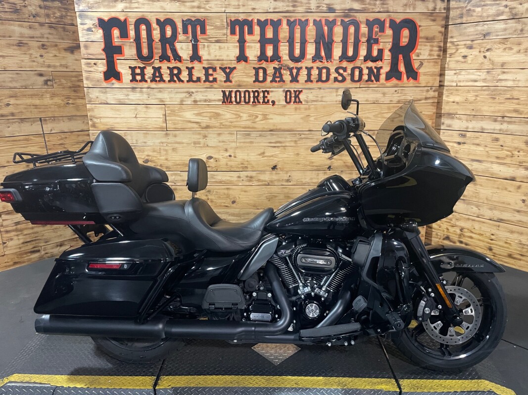 Harley-Davidson Road Glide Limited 2020 FLTRK VIVID BLACK