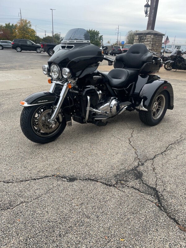 Harley-Davidson Tri Glide Ultra 2014 FLHTCUTG BLACK - Photo 5