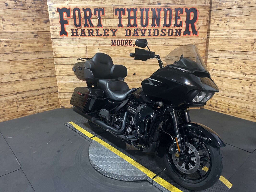Harley-Davidson Road Glide Limited 2020 FLTRK VIVID BLACK - Photo 3