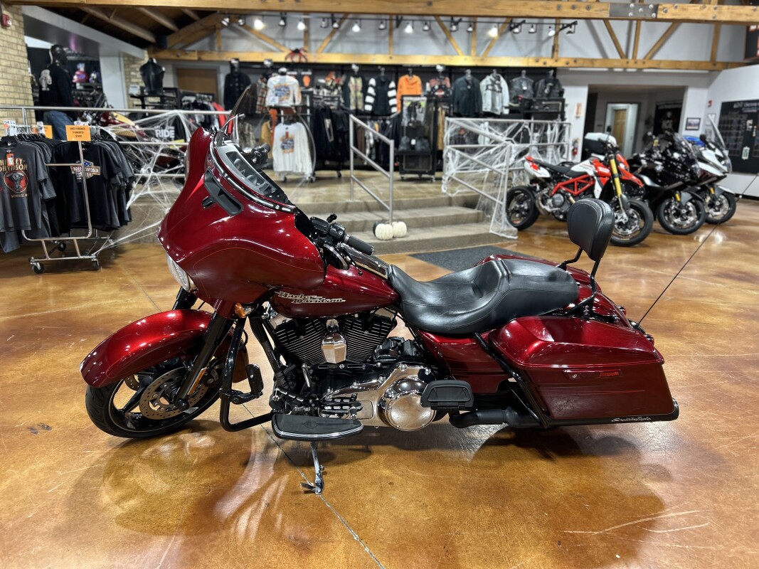 Harley-Davidson Street Glide Special 2016 FLHXS HC GOLD FLAKE - Photo 4