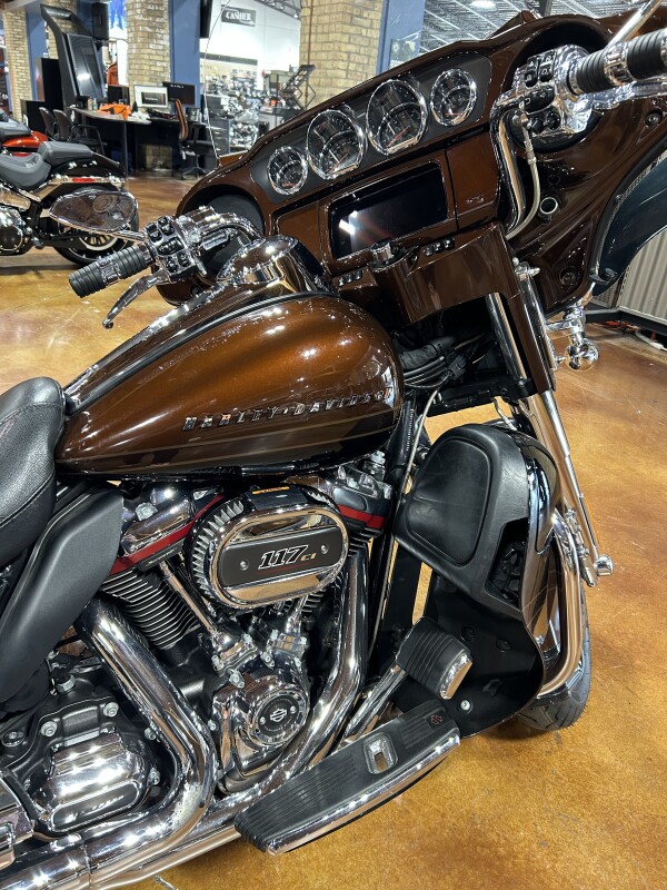 Harley-Davidson CVO Limited 2019 FLHTKSE AUBURN / BLACK - Photo 7