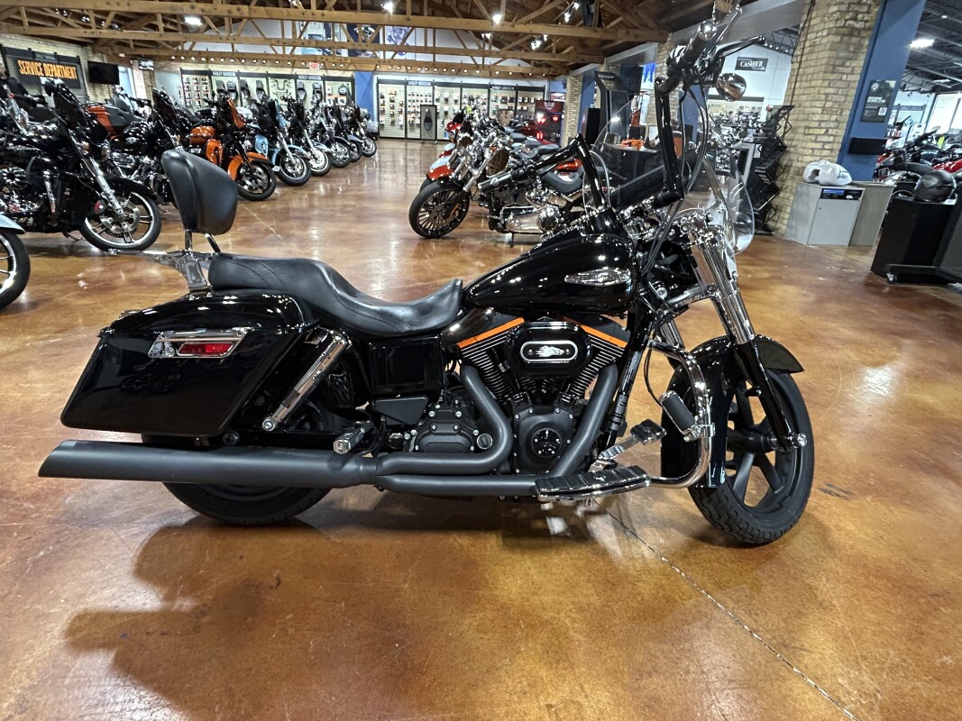 Harley-Davidson Switchback 2012 FLD BLACK