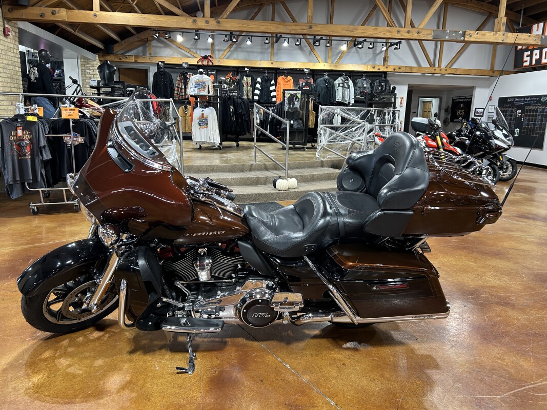 Harley-Davidson CVO Limited 2019 FLHTKSE AUBURN / BLACK - Photo 4