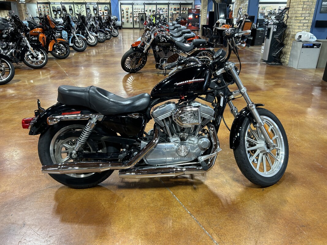 HD XLH 883 L 2006 BLACK