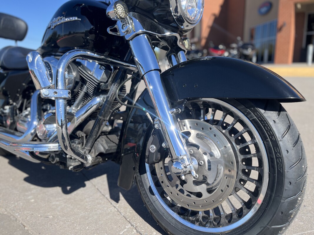 2010 Harley-Davidson Street Glide FLHX BLACK - Photo 9