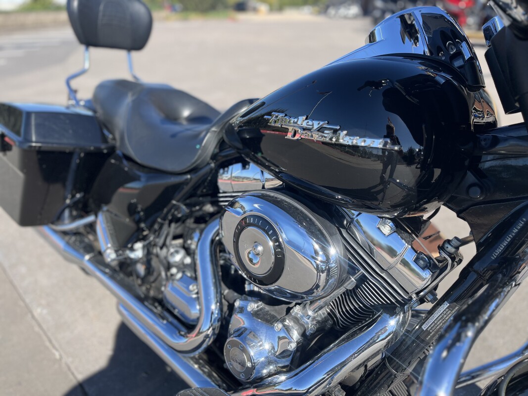 2010 Harley-Davidson Street Glide FLHX BLACK - Photo 10