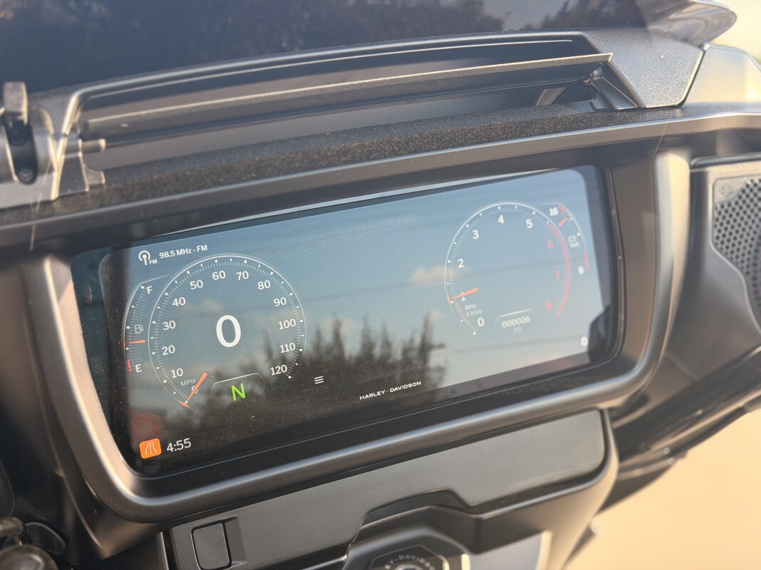 2025 Harley-Davidson Street Glide FLHX Vivid Black - Photo 9