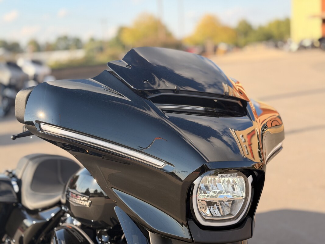 2025 Harley-Davidson Street Glide FLHX Vivid Black - Photo 8