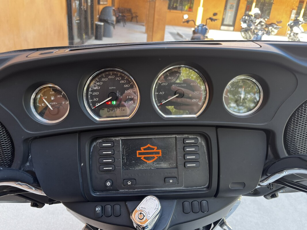 Electra Glide Ultra Classic - Photo 10