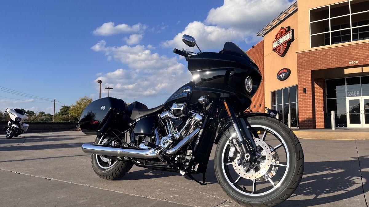 2025 Harley-Davidson Low Rider ST FXLRST Vivid Black 035991 - Photo 2