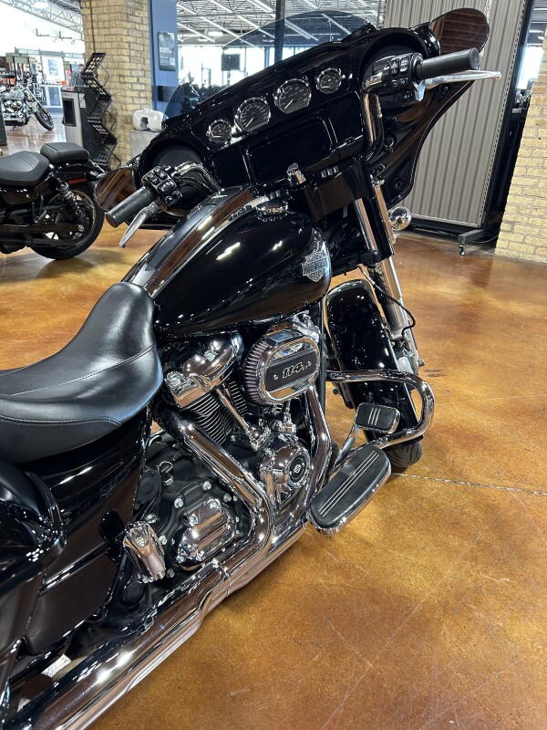 Harley-Davidson Street Glide Special 2021 FLHXS Vivid Black - Photo 6