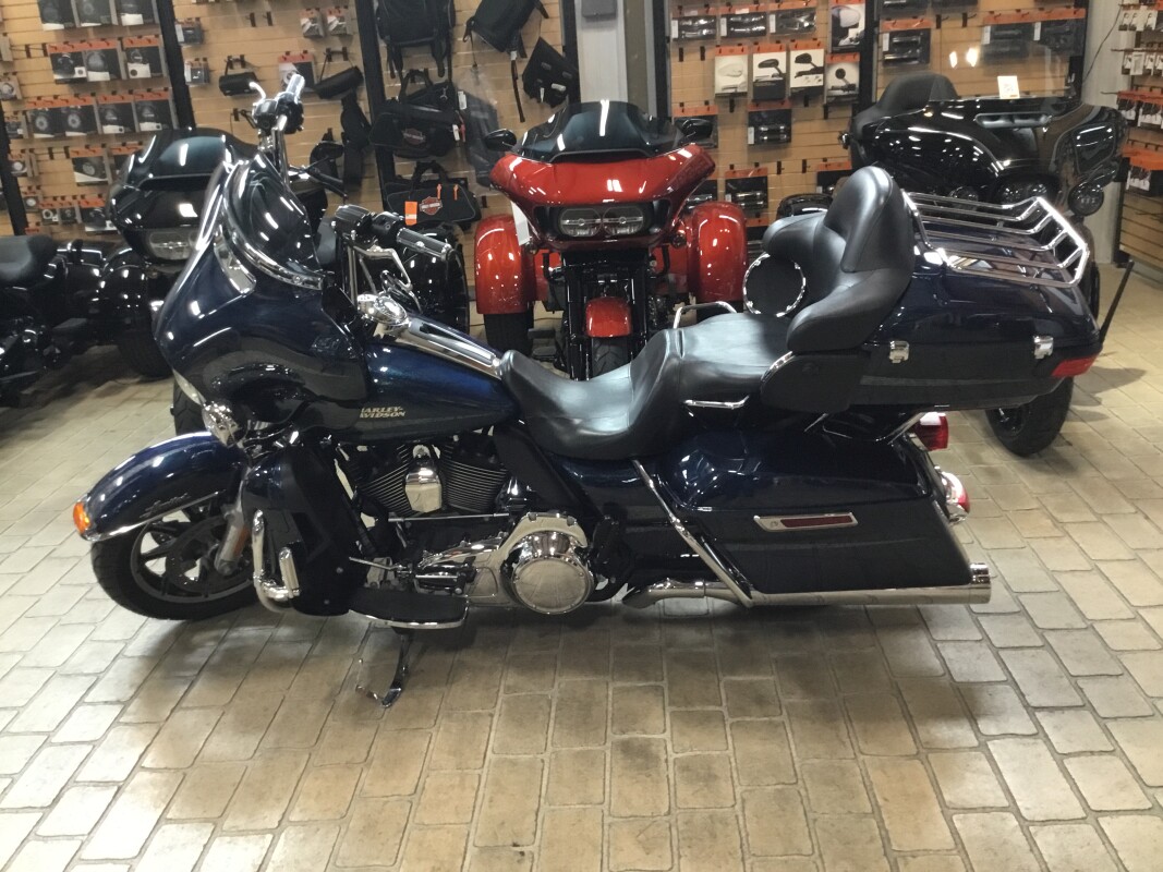 2016 Harley-Davidson Ultra Limited Low Custom Colour Cosmic Blue Pearl - Photo 5
