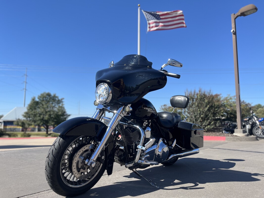 2010 Harley-Davidson Street Glide FLHX BLACK - Photo 7