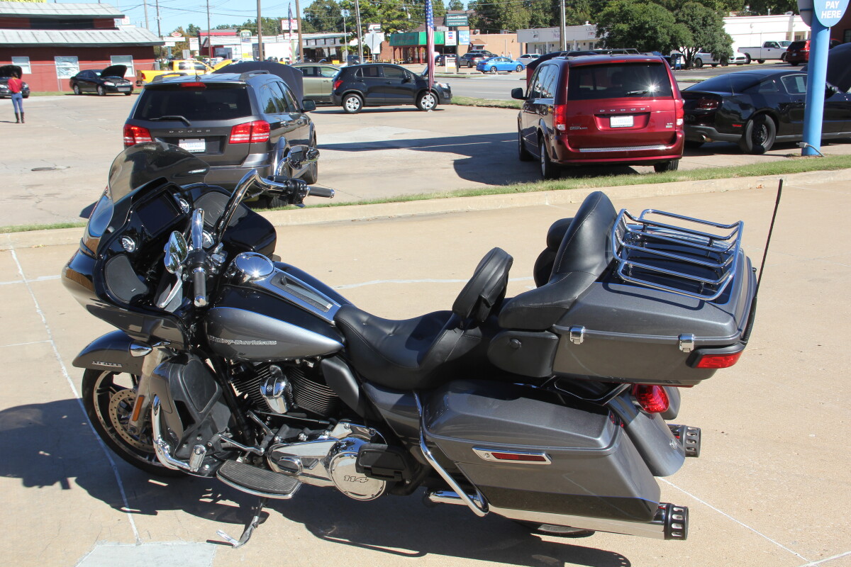 2022 Harley-Davidson Road Glide Limited Gauntlet Gray Metallic/Vivid Black - Photo 7