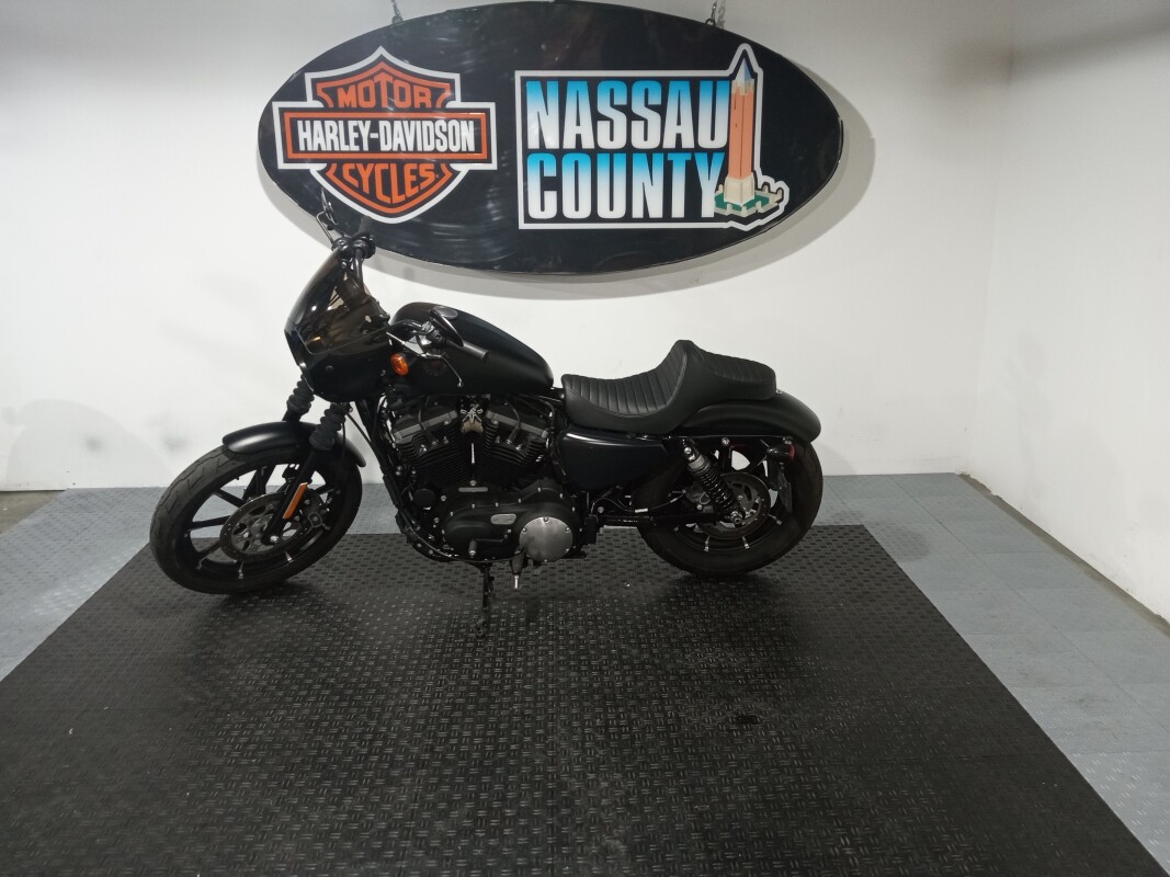 2022 Harley-Davidson Iron 883 - Black Denim - Photo 3