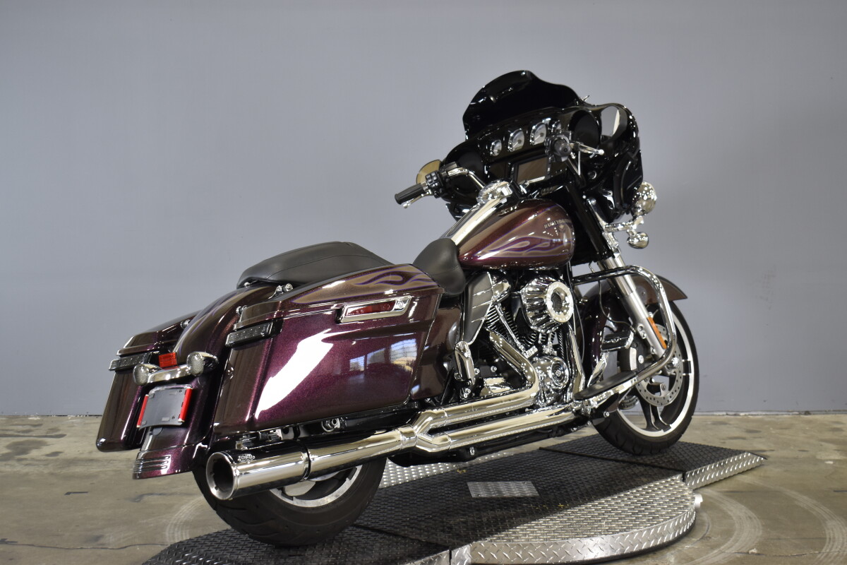 2017 Harley-Davidson Street Glide Special FLHXS - Photo 9