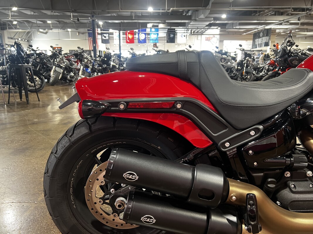 Harley-Davidson Fat Bob 114 2023 FXFBS REDLINE RED - Photo 7