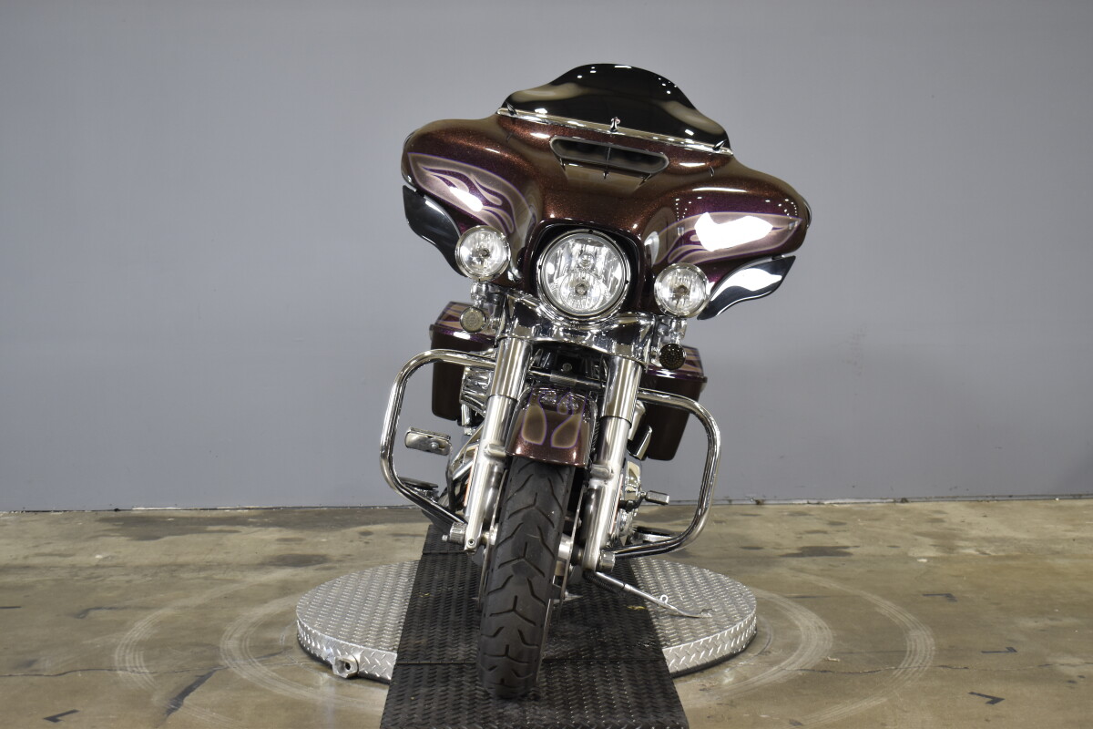 2017 Harley-Davidson Street Glide Special FLHXS - Photo 3