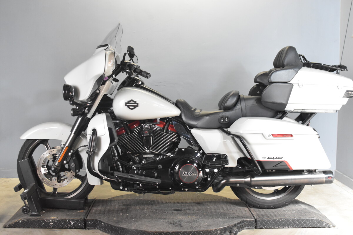 2020 Harley-Davidson CVO Limited FLHTKSE - Photo 5