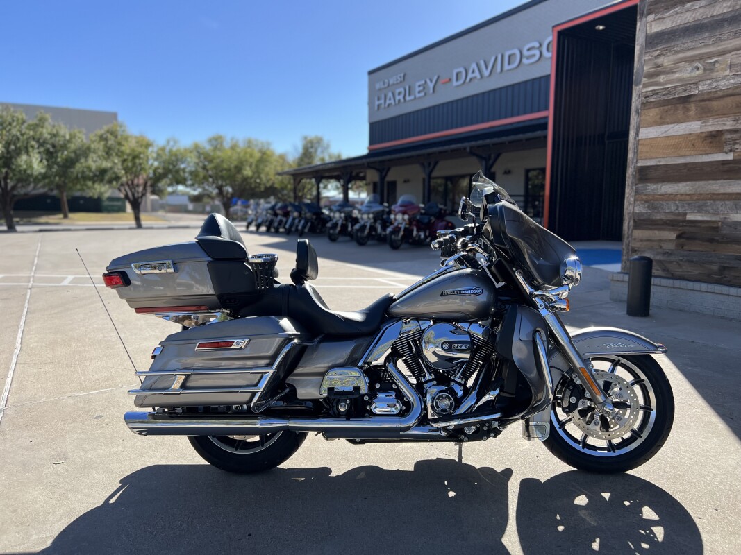 2016 Harley-Davidson Electra Glide Ultra Classic Billet Silver