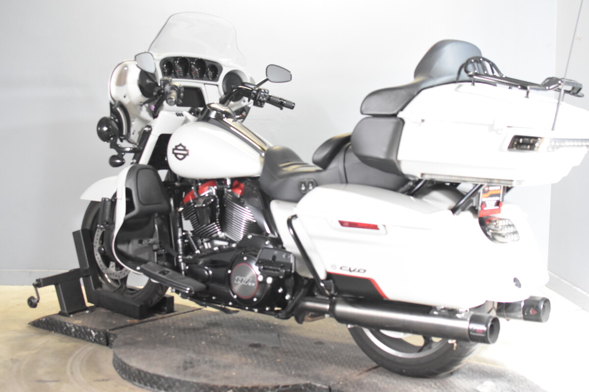 2020 Harley-Davidson CVO Limited FLHTKSE - Photo 4
