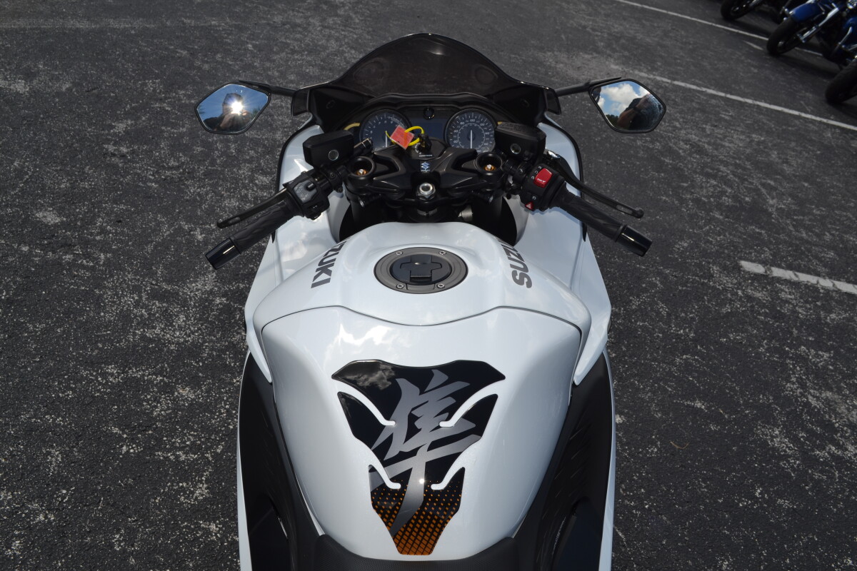 2022 Suzuki Hayabusa - Photo 8