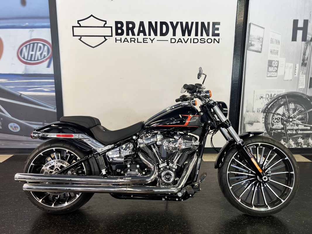 2023 Harley-Davidson Breakout Vivid Black FXBR