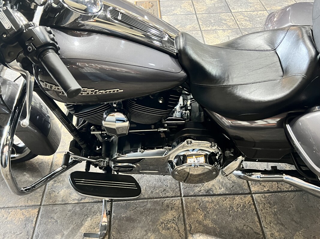 2015 Harley-Davidson Street Glide Special - Photo 10