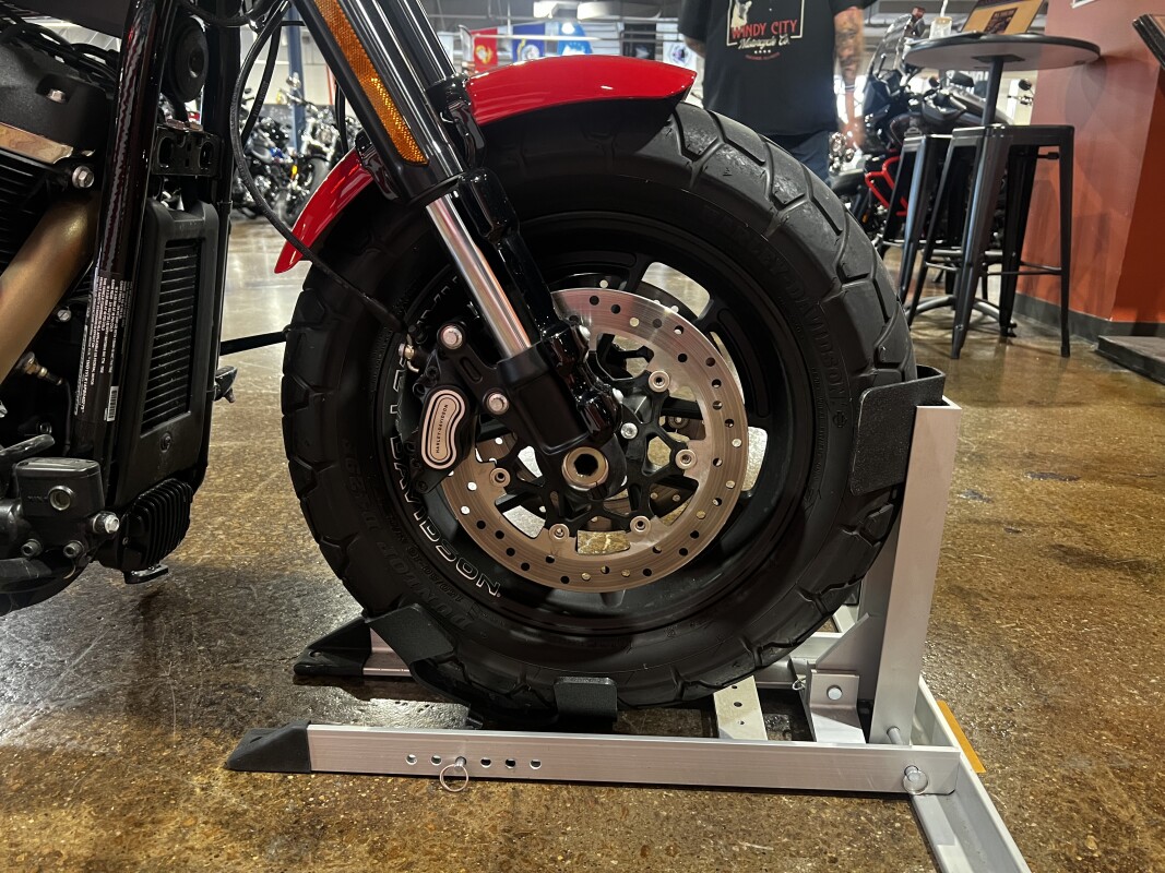 Harley-Davidson Fat Bob 114 2023 FXFBS REDLINE RED - Photo 3