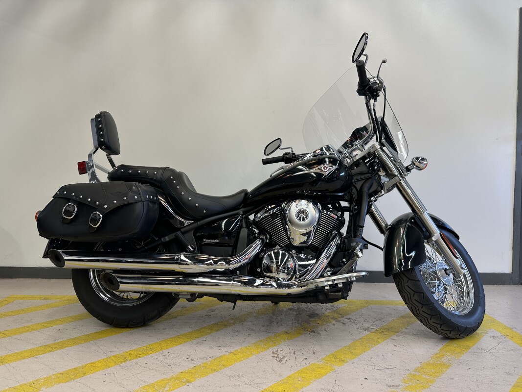2017 Kawaskai Vulcan 900 Classic LT Pearl Meteor Gray/Metallic Spark Black