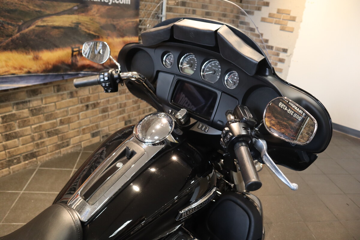 2021 Tri Glide Ultra (FLHTCUTG) - Photo 4