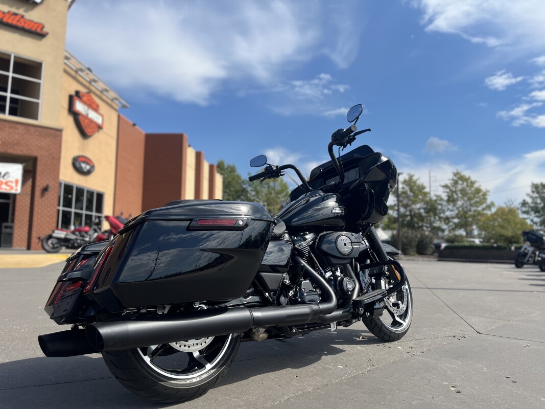 2025 Harley-Davidson Road Glide FLTRX Vivid Black - Photo 2