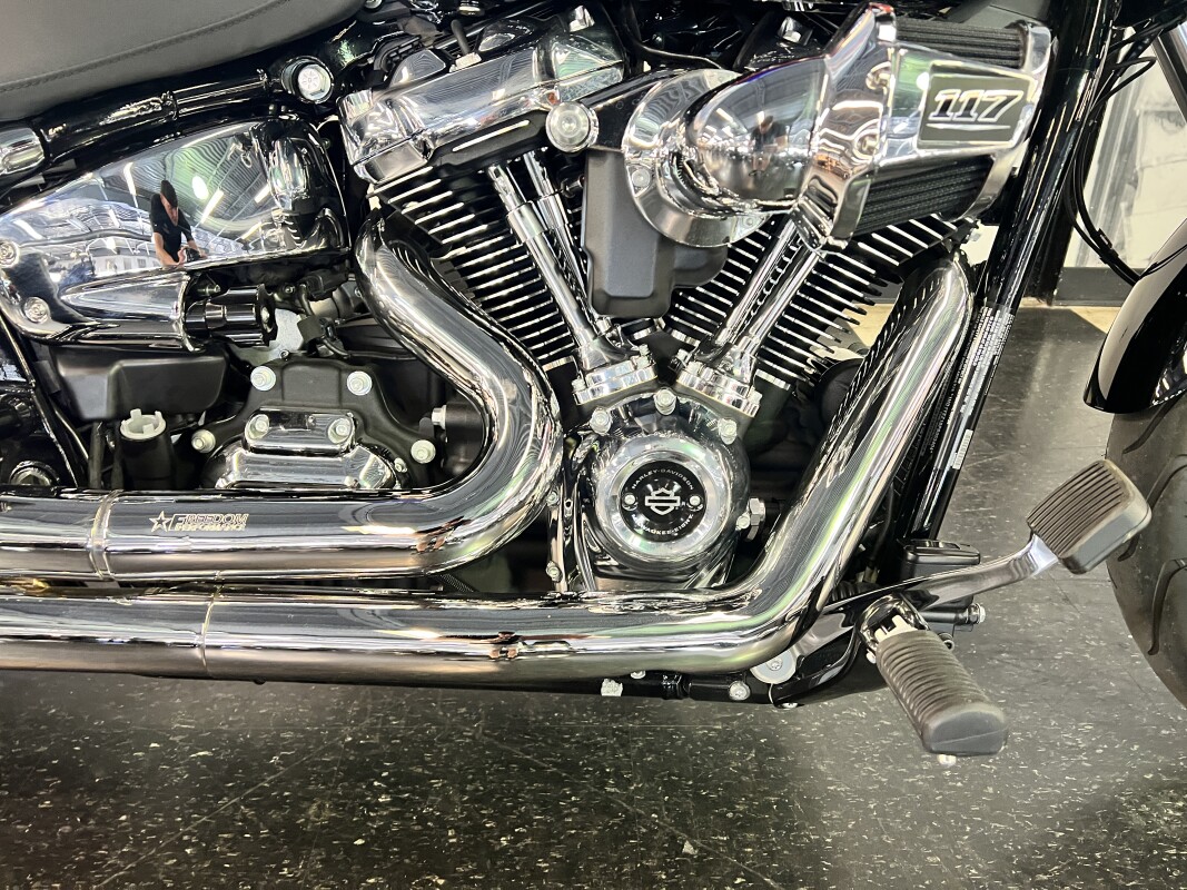 2023 Harley-Davidson Breakout Vivid Black FXBR - Photo 4