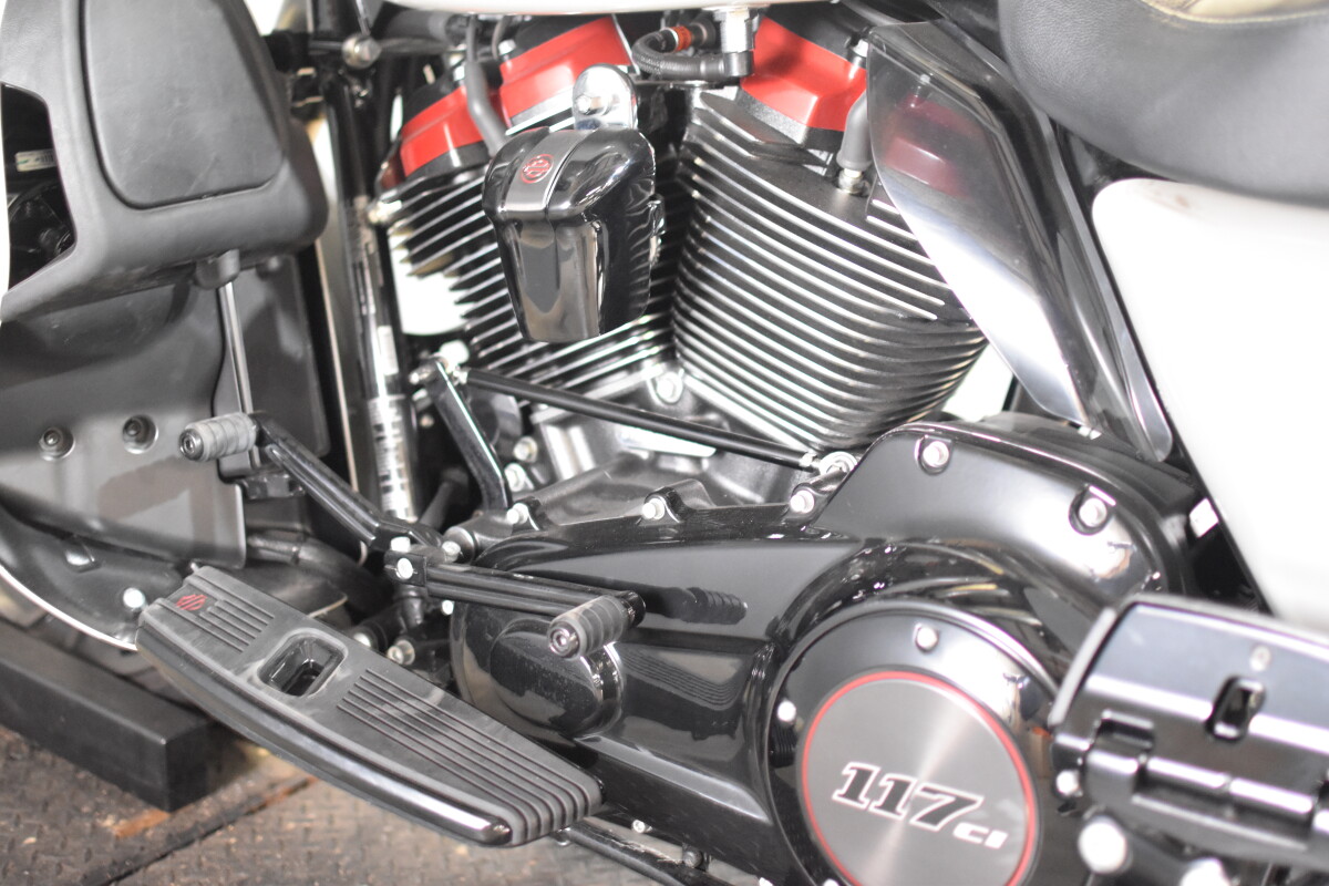2020 Harley-Davidson CVO Limited FLHTKSE - Photo 9
