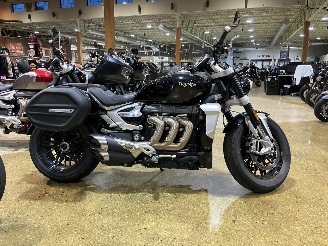 2022 Rocket 3 R Black