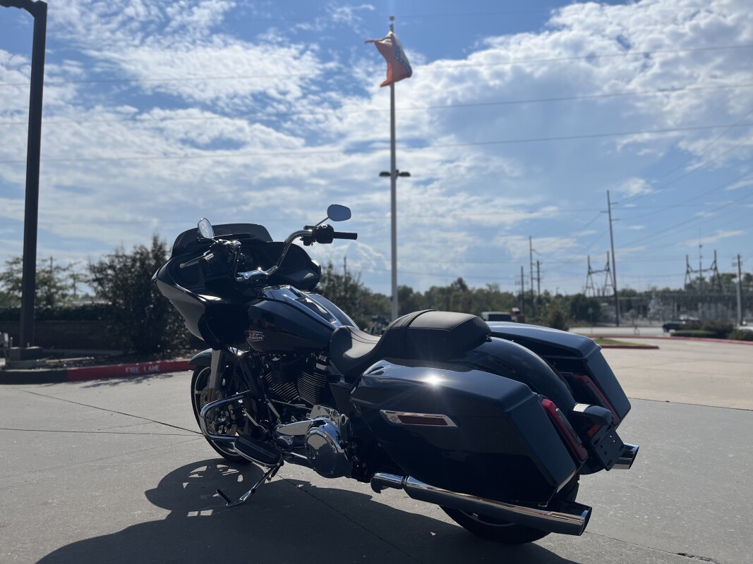 2025 Harley-Davidson Road Glide FLTRX Vivid Black - Photo 5