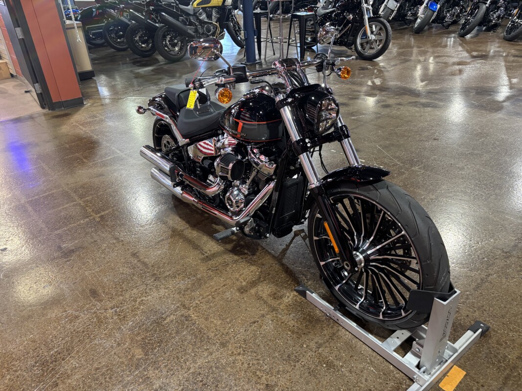Harley-Davidson Breakout 2023 FXBR BLACK - Photo 2