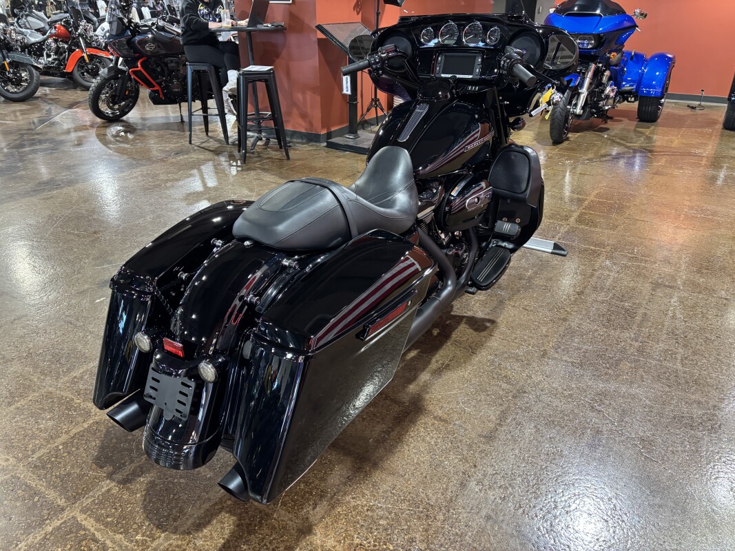 Harley-Davidson Street Glide Special 2018 FLHXS BLACK - Photo 9