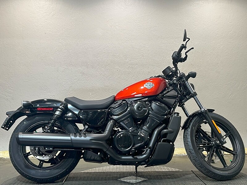 Harley-Davidson Nightster 2025 RH975 84655204 WHISKEY FIRE