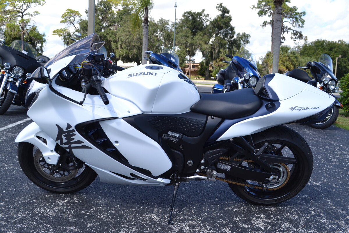 2022 Suzuki Hayabusa - Photo 10