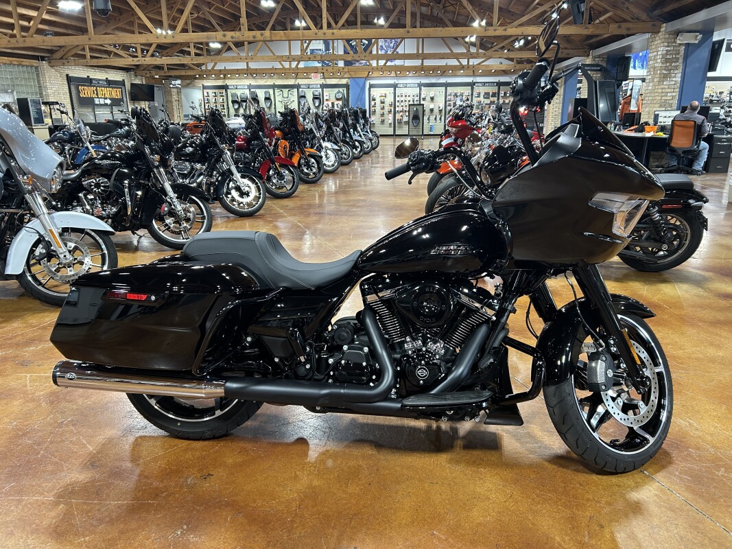 Harley-Davidson Road Glide 2025 FLTRX VIVID BLACK