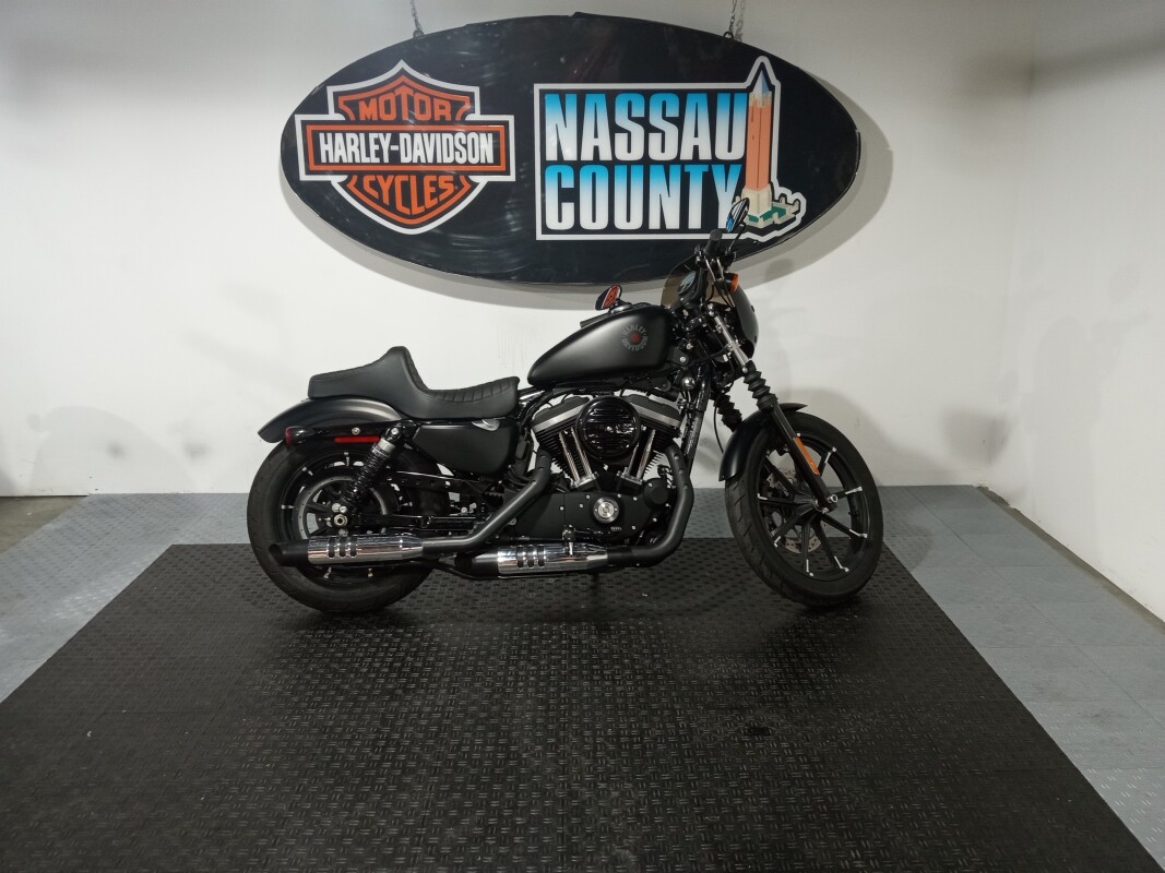 2022 Harley-Davidson Iron 883 - Black Denim