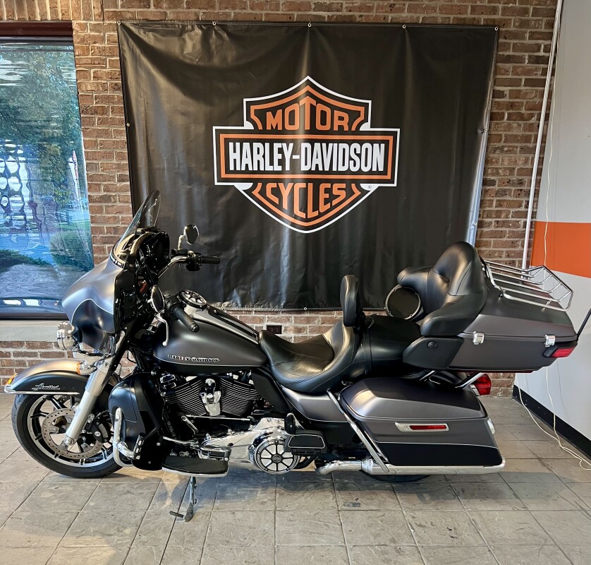 2017 Harley-Davidson Ultra Limited FLHTK Two-Tone Charcoal Denim/Black Denim - Photo 5