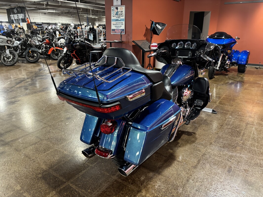 Harley-Davidson Ultra Limited 2014 FLHTK Custom Colour Daytona Blue - Photo 9