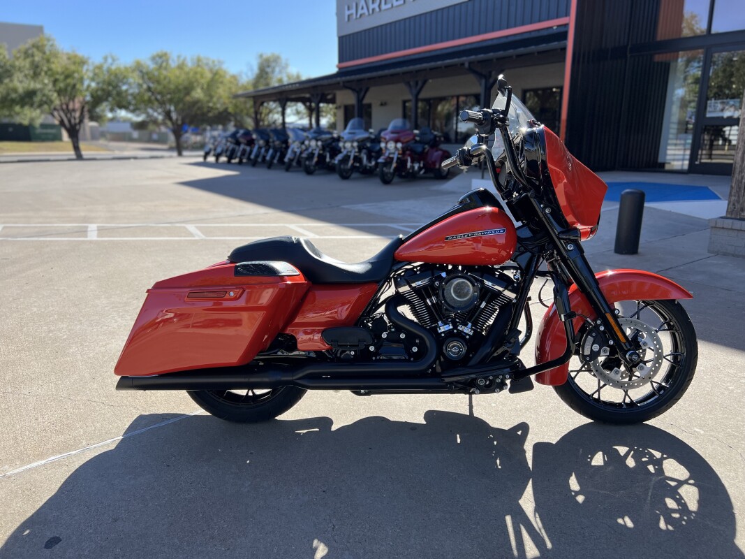 2020 Harley-Davidson Street Glide Special Performance Orange