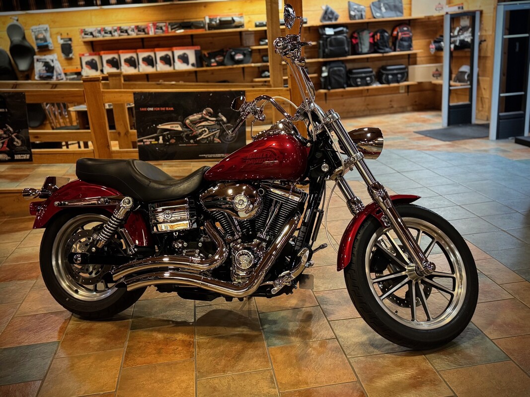 2006 Harley-Davidson Low Rider Red