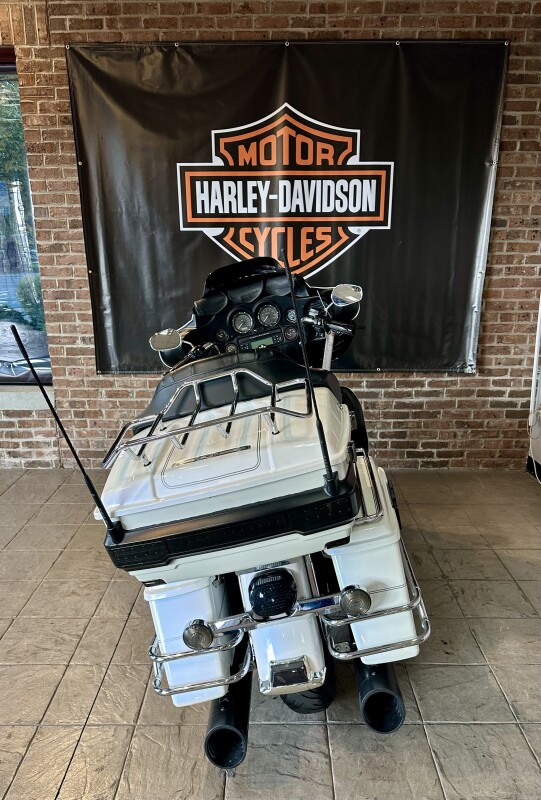 2006 Harley-Davidson Electra Glide Ultra Classic FLHTCUI Glacier White Pearl - Photo 6