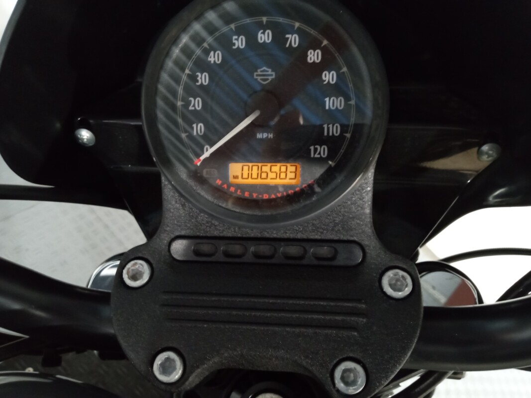 2022 Harley-Davidson Iron 883 - Gunship Gray - Photo 5