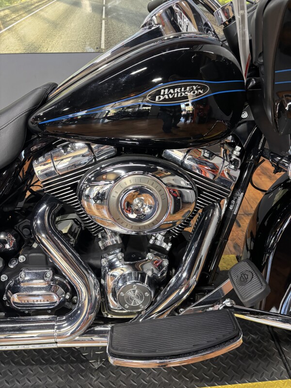 2009 Harley-Davidson Road Glide BLK. - Photo 3