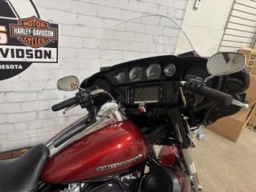 2018 Harley-Davidson® Ultra Limited Wicked Red/Twisted Cherry thumb 1